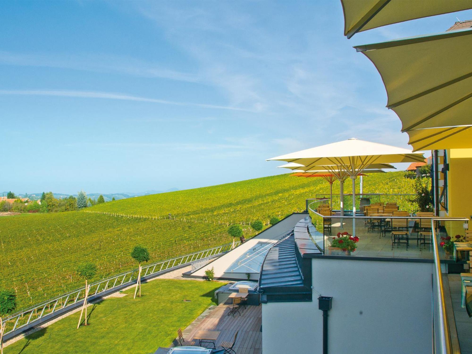 Weinrefugium Brolli Hotel Gamlitz Luaran gambar