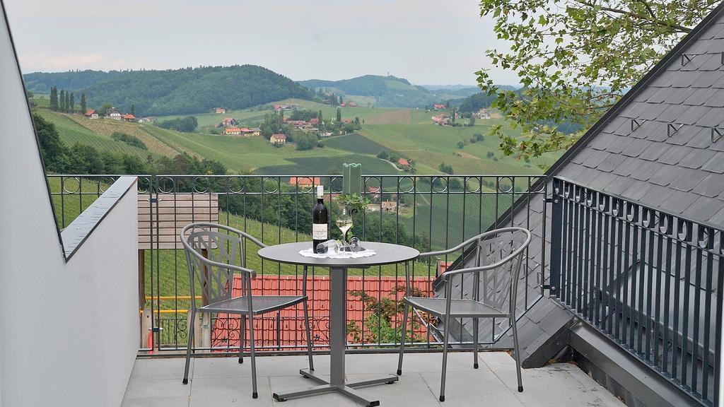 Weinrefugium Brolli Hotel Gamlitz Luaran gambar